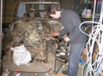 Litt r�dvin p� hydraulikktanken ? merci beaucoup !, m�tte i tilfelle v�re en god gammel fransk reserva...