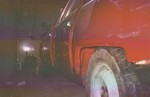 roed bil on wheel 2