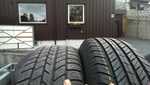 Michelin Energy 195/70-r14 til venstre. Nangkang 205/75-r14 til h�yre